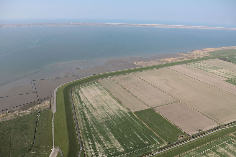 File:2013-05-03 Fotoflug Nordholz Papenburg HP 3122.JPG