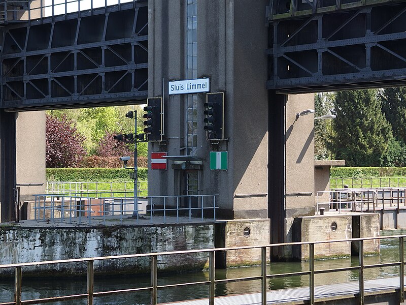 File:20130505 Maastricht Sluis Limmel 10.JPG