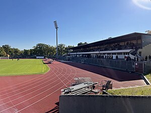 Mommsenstadion: Geschichte, Verkehrsanbindung, Literatur