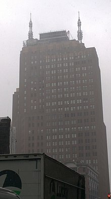 Exterior of 32 Avenue of the Americas on a rainy day in June 2019 32AveAm.jpg