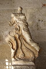 Ακρωτηριασμένο άγαλμα της Φτερωτής Νίκης, που πετά προς τα δεξιά (4ος αιώνας π.Χ.)