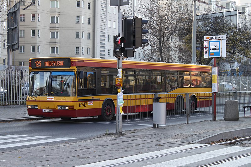 File:6747 Neoplan N4020 Grochowska.JPG