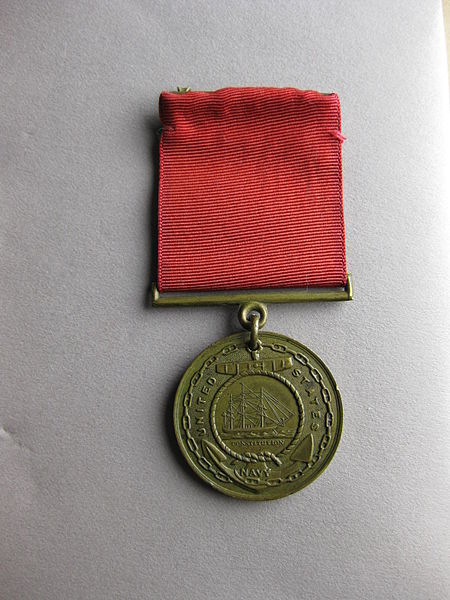 File:70-592-B Good Conduct Medal, USN Type III, Obverse (7466631196).jpg