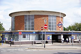 ARNOS GROVE-03 240710 CPS (4837089899).jpg 