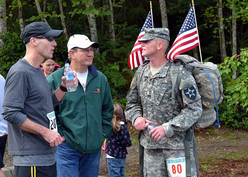 File:A mother’s tragic loss provides hope - Inaugural Race for a Soldier half marathon assists service members dealing with Post Traumatic Stress Disorder DVIDS482126.jpg