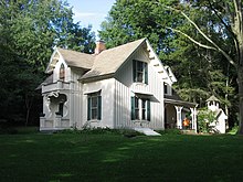 Aaron Ferrey House, Kent, Ohio, an example of Downing's Form III Aaron Ferrey House.jpg