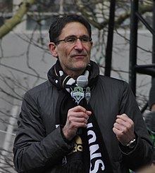 Adrian Hanauer la Sounders Victory Rally, 2016.jpg