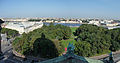 Pohled na Alexandrovu zahradu a Senátní náměstí z chrámu ct. Izáka Dalmatského