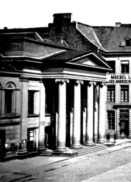 Altes Theater am Marktplatz in Düsseldorf, Hauptfassade und Portikus mit vier ionischen Säulen, Pläne Regierungsbauräte Vagedes, 1831 bis 1832