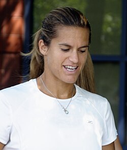 Amélie Mauresmo en el US Open 2009 04.jpg