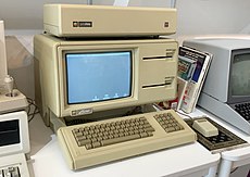 Apple Lisa Computer.jpg