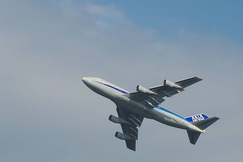 File:B747-400D(JA8965) take off @HND RJTT (514626533).jpg