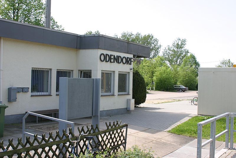 File:Bahnhof Odendorf 2005.jpg