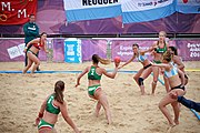 Deutsch: Beachhandball bei den Olympischen Jugendspielen 2018; Tag 5, 10. November 2018; Mädchen, Hauptrunde - Ungarn-Argentinien 1:2 English: Beach handball at the 2018 Summer Youth Olympics at 11 October 2018 – Girls Main Round – Hungary-Argentina 1:2