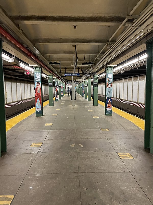 Bedford Avenue station