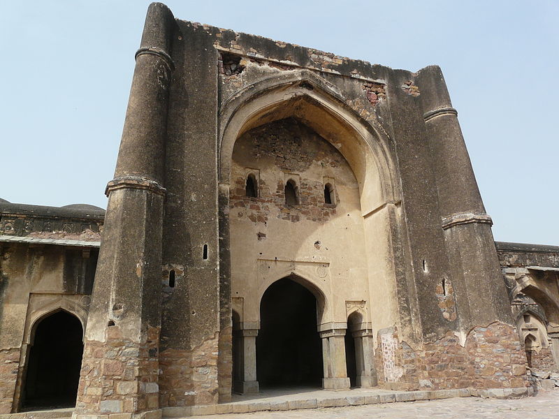 File:Begumpuri Masjid Central pishtaq (3363360354).jpg