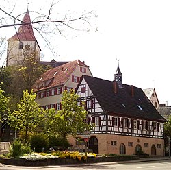 Beihingen, altes Rathaus, altes Schulhaus, Amanduskirche.jpg