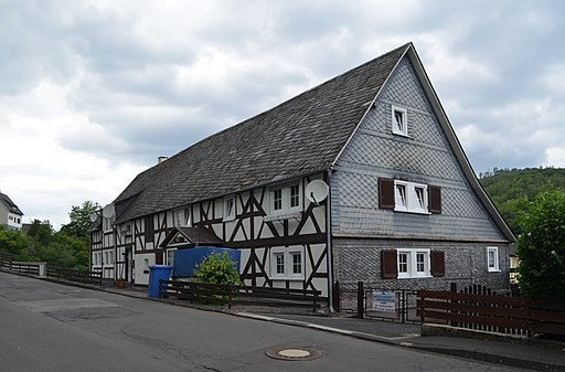 Biersdorf, Am Glaskopf 2