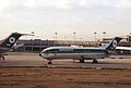 طائرة الخطوط الجوية العراقية في مطار بغداد الدولي في بغداد سنة 1999