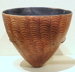 Bowl with exterior painted scallop decoration, Qustul, Cemetery V, tomb 67, A-Group, 3800-3000 BC, ceramic - Oriental Institute Museum, University of Chicago Bowl with exterior painted scallop decoration, Qustul, Cemetery V, tomb 67, A-Group, 3800-3000 BC, ceramic - Oriental Institute Museum, University of Chicago - DSC08017.JPG