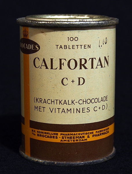 File:Brocades Calfortan Krachtkalk-Chocolade blik, foto2.JPG