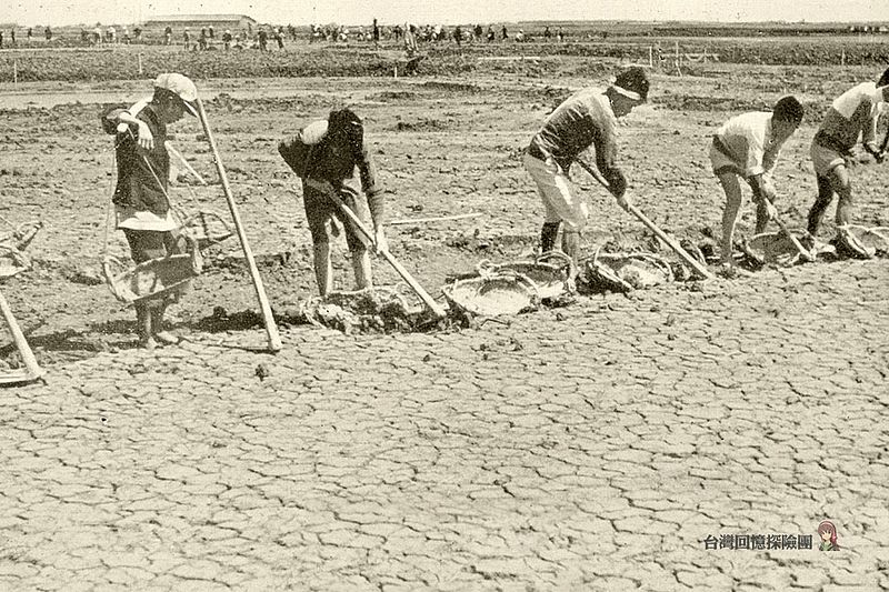 File:Budai workers 1940.jpg