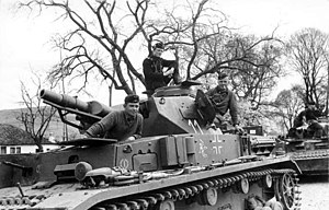 Tanks of the 11th Panzer Division during the invasion of Yugoslavia Bundesarchiv Bild 101I-770-0280-20, Jugoslawien, Panzer IV.jpg