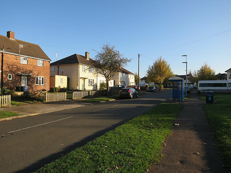 File:Bus stop, Keynes Road - geograph.org.uk - 4835312.jpg