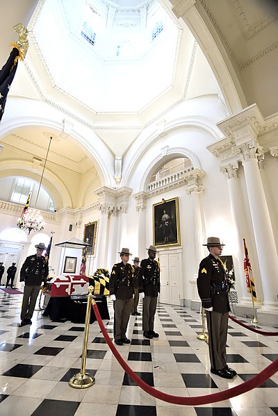 File:Busch leaving State House Rotunda (32686793797).jpg