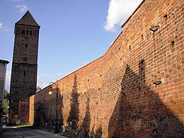 Польские ворота с частью городских стен