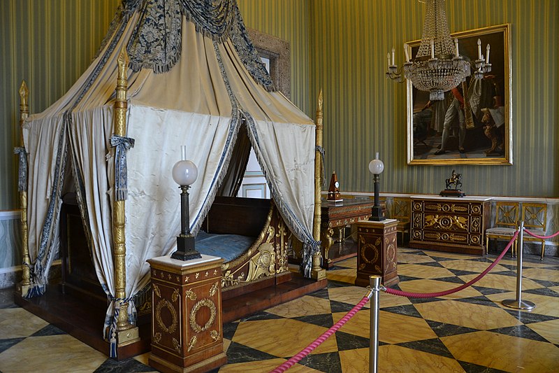 File:Caserta Royal Palace interiors 07.jpg