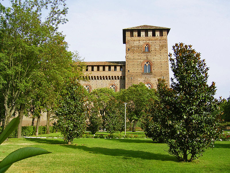 صورة:Castello Visconteo (Pavia).JPG