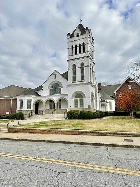 File:Central United Methodist Church, Caldwell Street and College Street, Newberry, SC - 53407241623.jpg