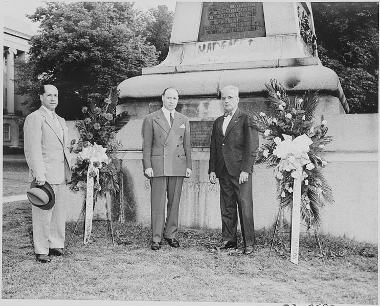 File:Ceremony at the statue of South American patriot San Martin in Washington, D. C. President Truman is not present at... - NARA - 199737.jpg