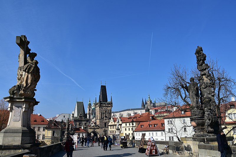 File:Charles Bridge, Prague, built in 1357 (36) (26157271136).jpg