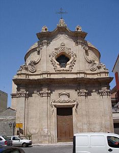 Biserica Addolorata, fațadă (Foggia) .JPG