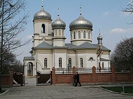 Church of St. Dumitru, Anenii Noi, Moldova.jpg