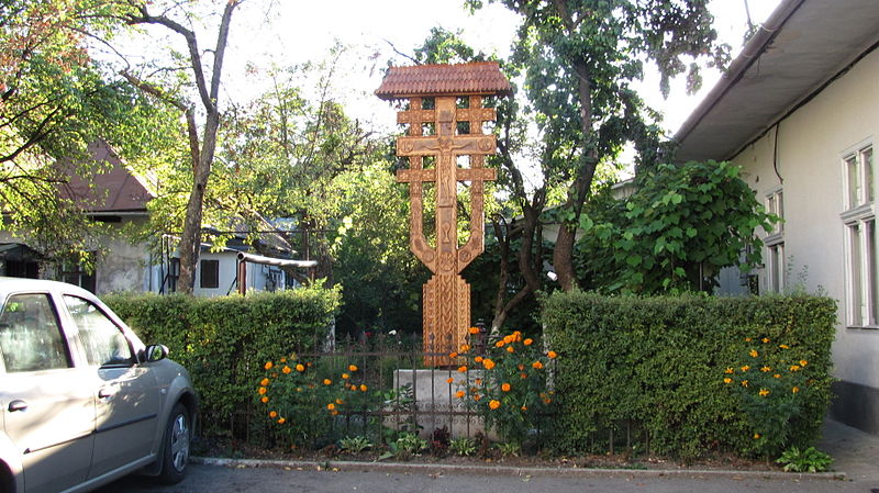 File:Cluj-Napoca,Str.Bisericii Ortodoxe,nr.10-Biserica Sf.Treime-IMG 1208.JPG