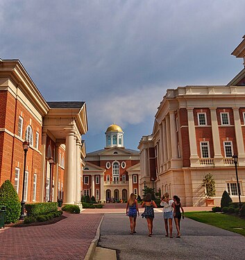 Beautiful sunny morning at Christopher Newport University, Virginia