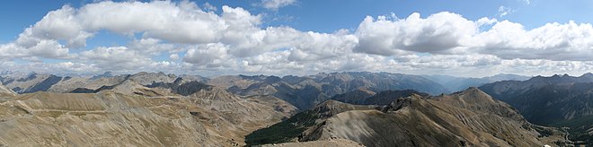 Vue en direction de la vallée de la Tinée.