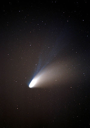 Kometa Hale’a-Boppa, typowy przedstawiciel obiektów Obłoku Oorta.