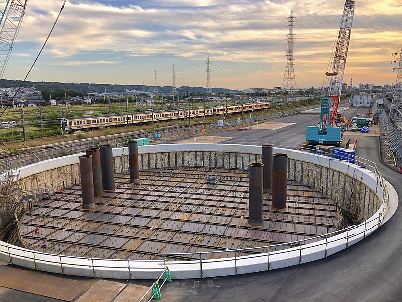 File:Construction of Chūō Shinkansen Jinryō Exit (2019-10-6).jpg