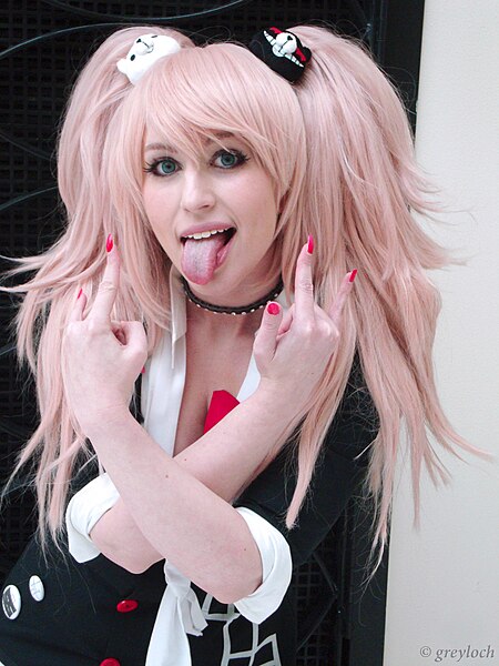 File:Cosplay of Junko Enoshima from Danganronpa at Katsucon 2014 (13600371944).jpg