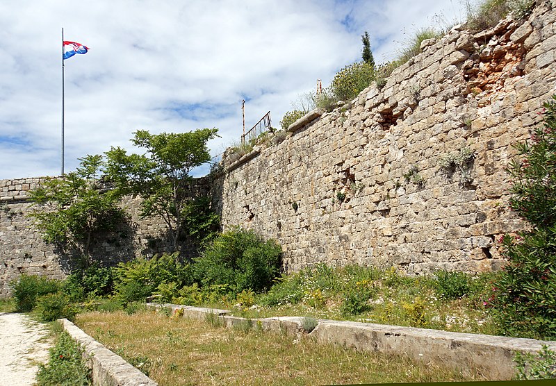 File:Croatia-01734 - Fort Imperial (10089967466).jpg