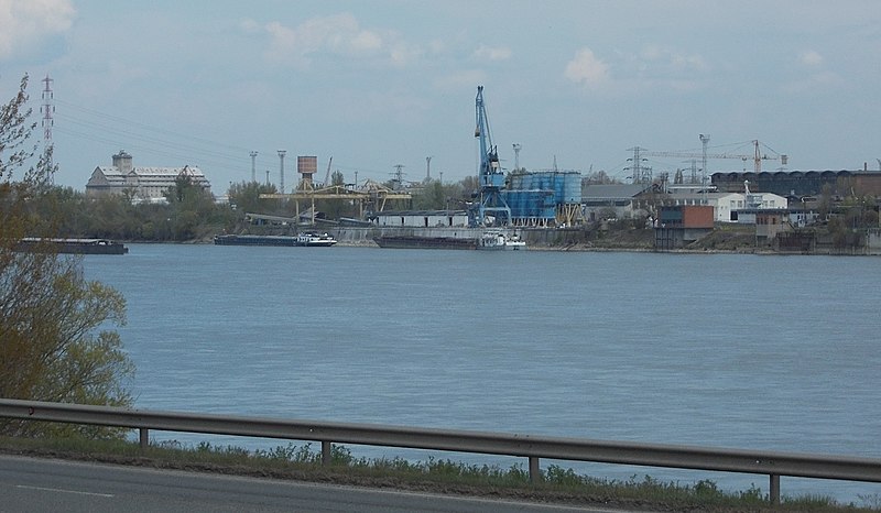 File:Csepel Hafen, 2021 Budafok.jpg