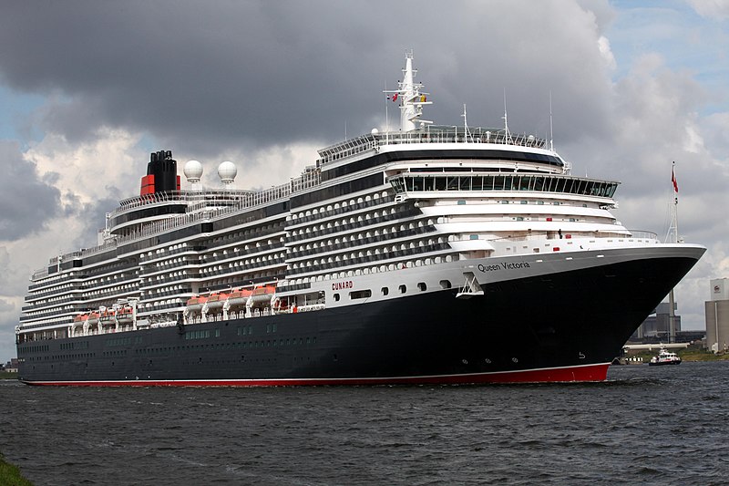 Archivo:Cunard MS Queen Victoria Southampton (1).jpg