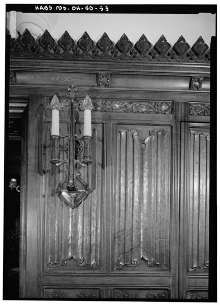 File:DETAIL OF PANELING IN SOUTH GALLERY - Stan Hywet Hall, 714 North Portage Path, Akron, Summit County, OH HABS OHIO,77-AKRO,5-53.tif