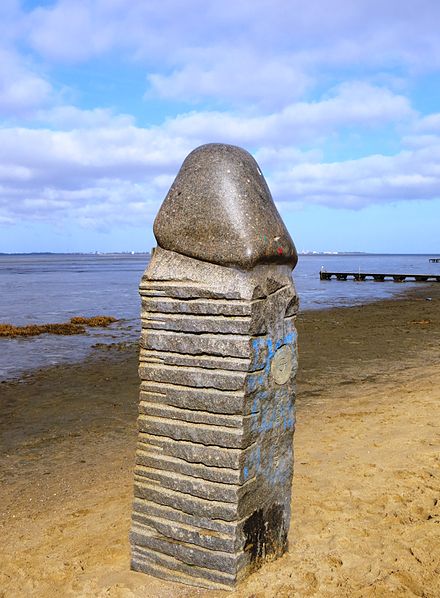 A statue of penis on the Kurhaus beach