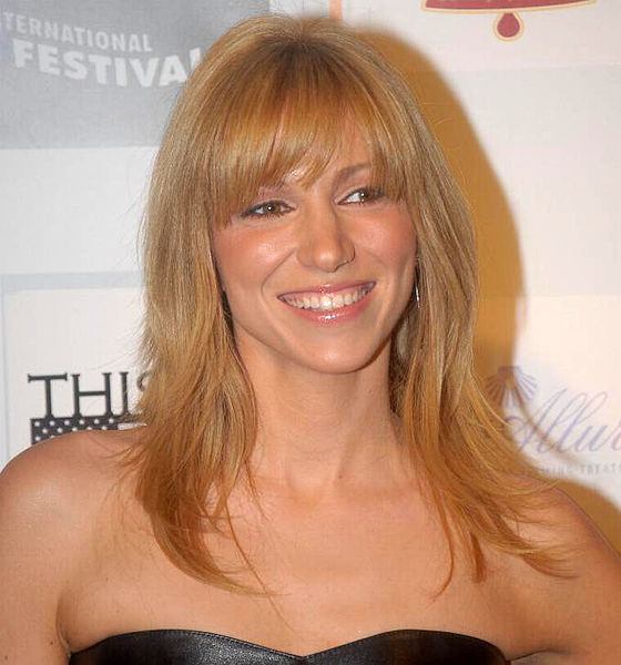 File:Debbie Gibson adjusted.jpg