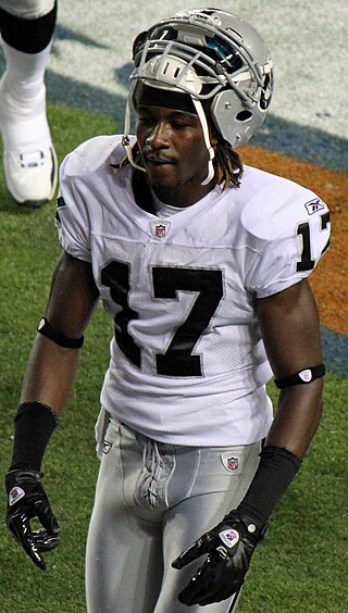 <span class="mw-page-title-main">Denarius Moore</span> American football player (born 1989)